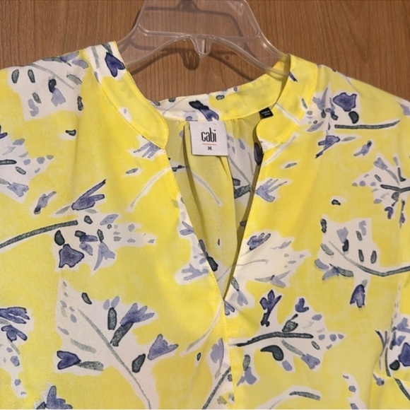 CAbi floral Yellow Women's Top size medium - Picture 4 of 7
